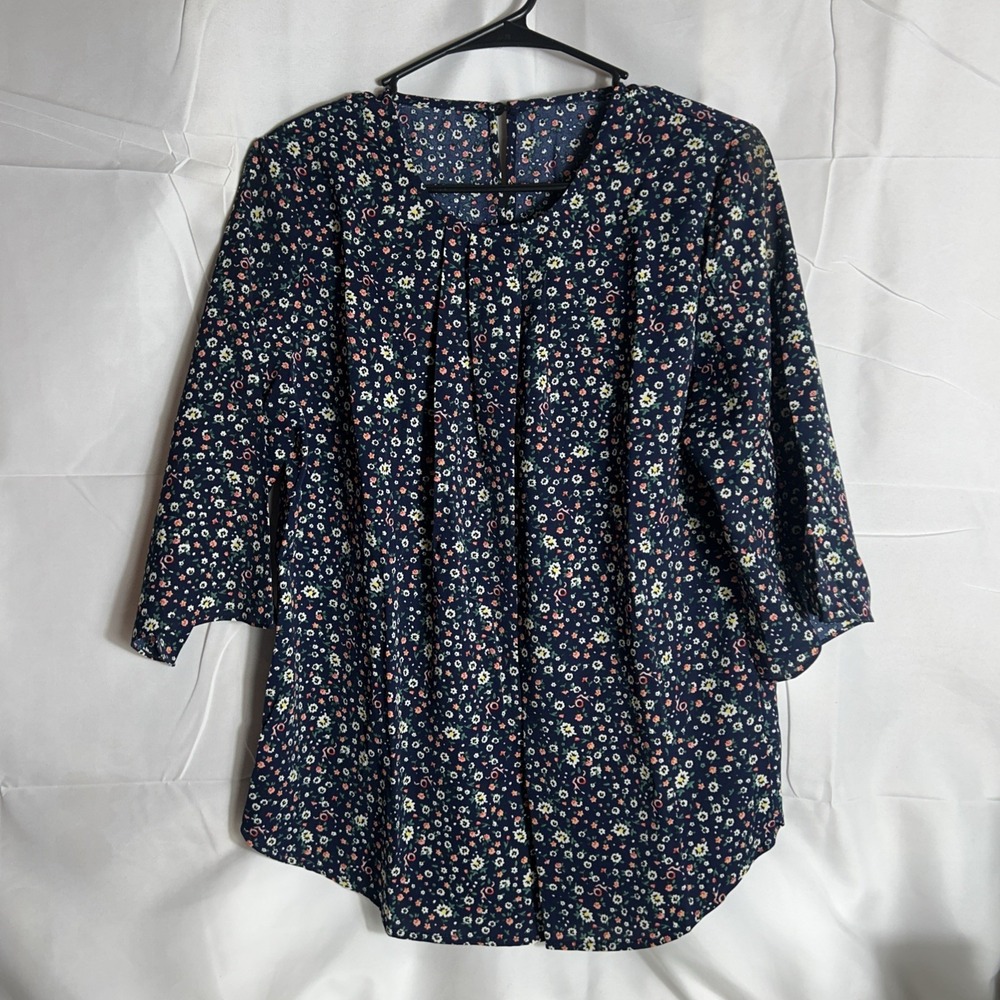 Floral Blouse Size Medium